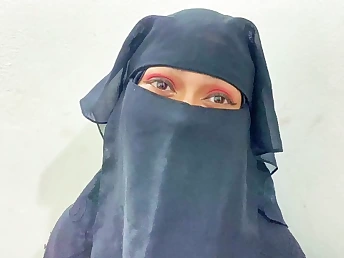 Bhabhi's taut backside plowed firm and deep by her paramour's meaty boner in hot homemade movie