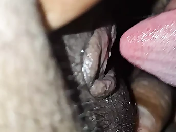 Gorgeous Desi bhabhi Chat is a super-fucking-hot COUGAR who enjoys inhaling and deep fucking