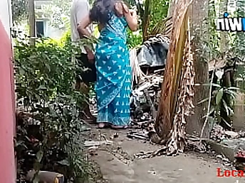Super hot Indian duo gets ultra-kinky in the garden with steamy bang-out