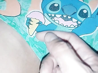 My step-sister's real heart gets a wet rubdown in POV homemade video