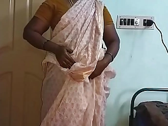 Indian Super-Steamy Mallu Aunty Bare Selfie And Finger-Tickling For  dad in law