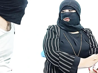 Arab babe with big bootie gets ravaged rock hard by Nick in scorching saudi parody