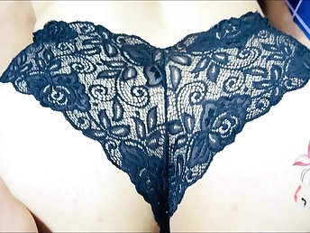 Alisson with long hair takes out of reach of two cocks betterment her mirror while deep-throating her more than half