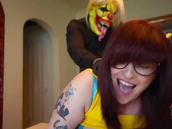 Watch Chicago Gangster & his hayseed friend, Gibby, give a stacked milf a ride