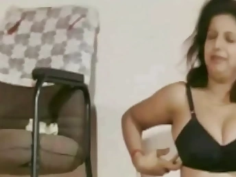 Mallu Aunty Romance: Solo apropos your own home!