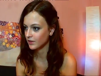 Horny babe uses red fuck stick to make her spunk