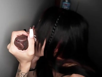 Legend's Hottest Treat: A Hardcore Blowjob Set-to with Skipthegames