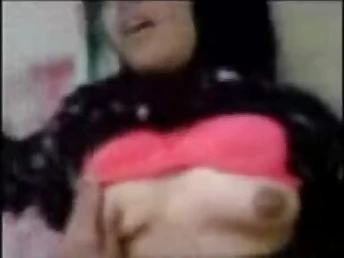 First-time amateur Asian babe from Kenyan town takes on a hard, firm cock