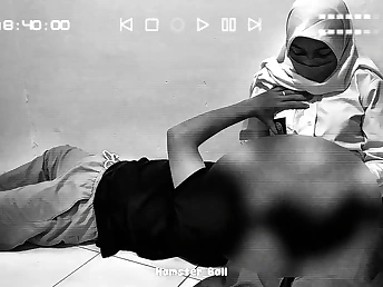 Malay Academy girl gets handjob in classroom caught in the sky Glaze