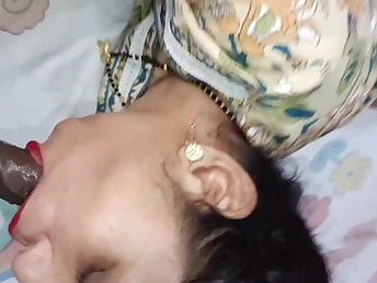 Bazaar Indian latitudinarian Shahilsingh119 gets her tight pussy drilled by a chubby Arab unearth in HD audio
