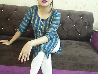 Desi school girl Makan Malkin Malkin Ne instructs Tharki Aurat on how anent please herself