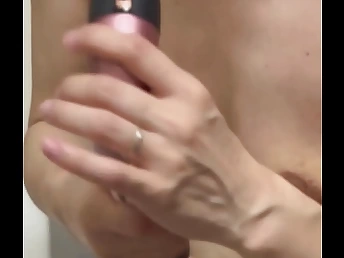 Witness Youuu2's beautifully shaped poons juggle after a warm Asian bath set-to