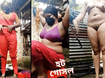 Steaming Indian nubile tweeny spinster displays off the brush stunning bod adjacent to super-fucking-hot shower