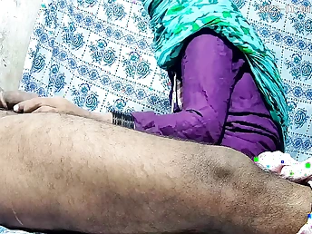 Misbehaving Indian parents swindle in super-steamy three-way in the courtyard