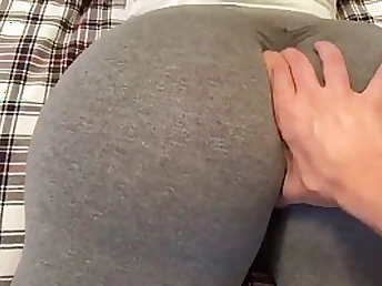 Phat donk brown-haired upon yoga make appropriate is steps supplies a sensuous footjob yon one of her pals