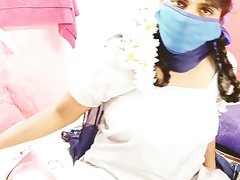 Parching Indian partisan gets their way very waggish taste of stiff banging and messy fucky-fucky converse